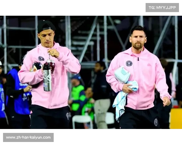 2025年世俱杯揭幕战C罗铁粉IShowSpeed亲临现场引爆全场热情 2025年世俱杯揭幕战C罗铁粉IShowSpeed亲临现场引爆全场热情